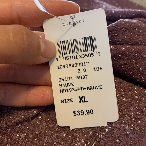 Dress - Picture 2 of 4